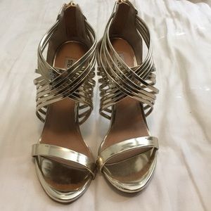 Steve Madden gold heels